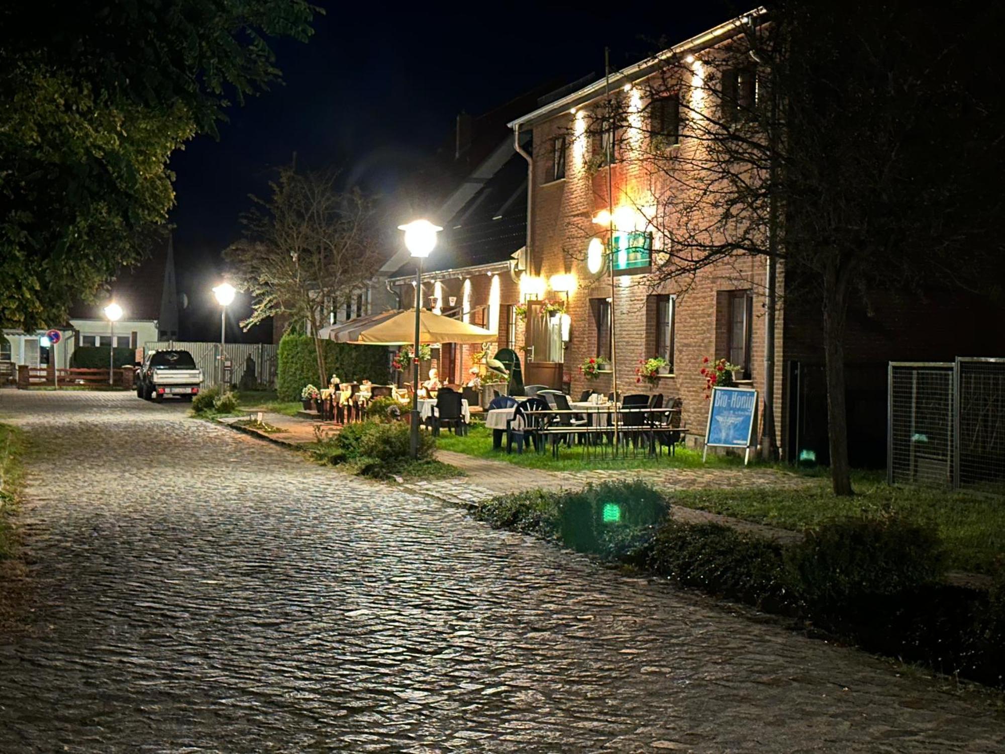 Pension & Gasthof Storchennest Gross Quassow Dış mekan fotoğraf