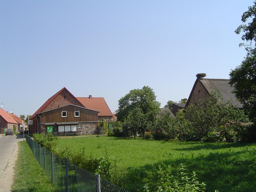 Pension & Gasthof Storchennest Gross Quassow Dış mekan fotoğraf